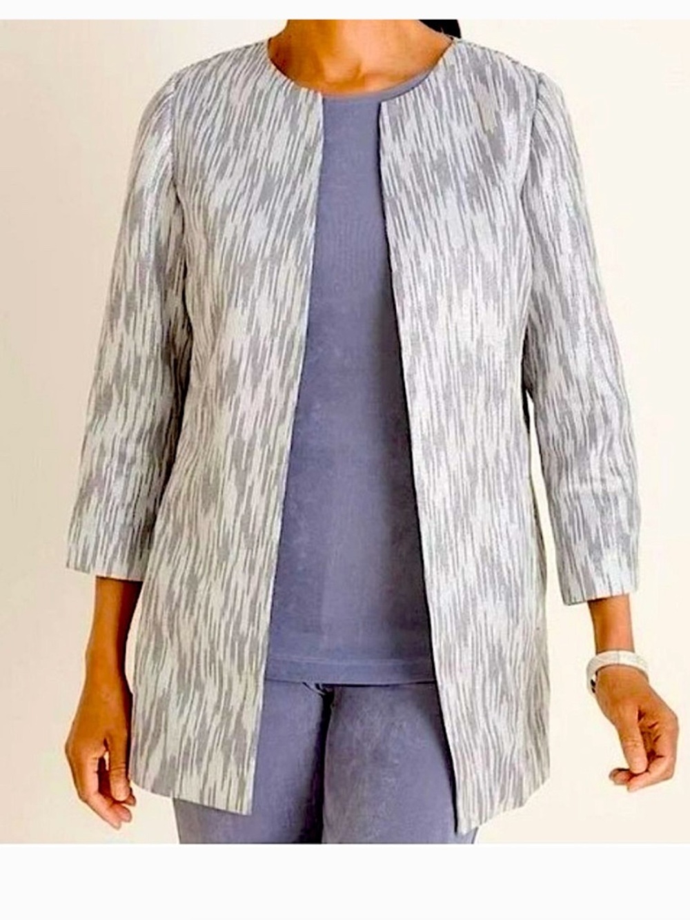 Chicos Traveler's Collection Gray Silver Textured Lurex Jacket Size "00" 0/2